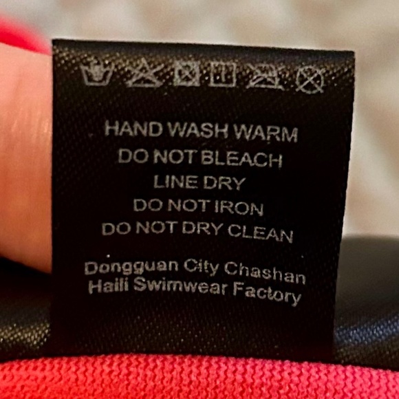 OCEAN BLUES, NWOT, Women’s Red Bathing Suit, Size Small - Picture 10 of 10